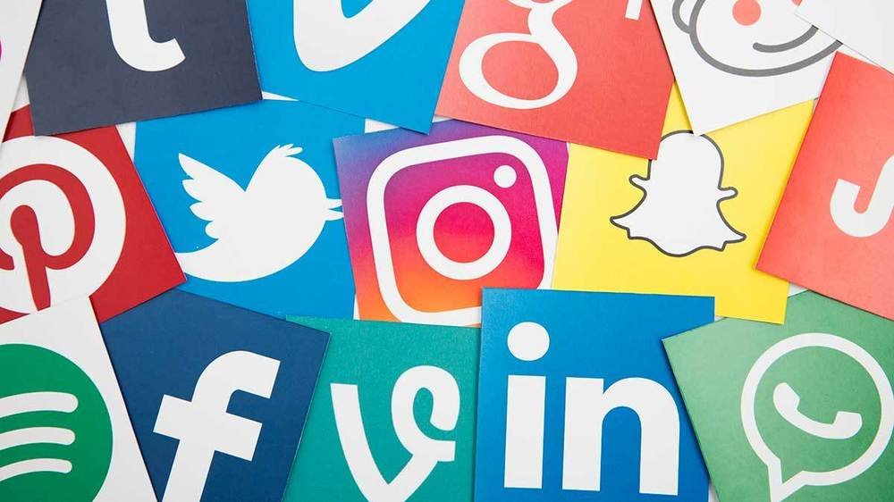 महामारी में सोशल मीडिया री भूमिका