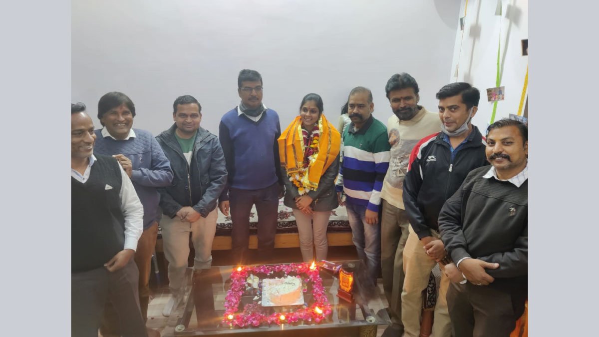 कृति काबरा को गोल्ड मेडल