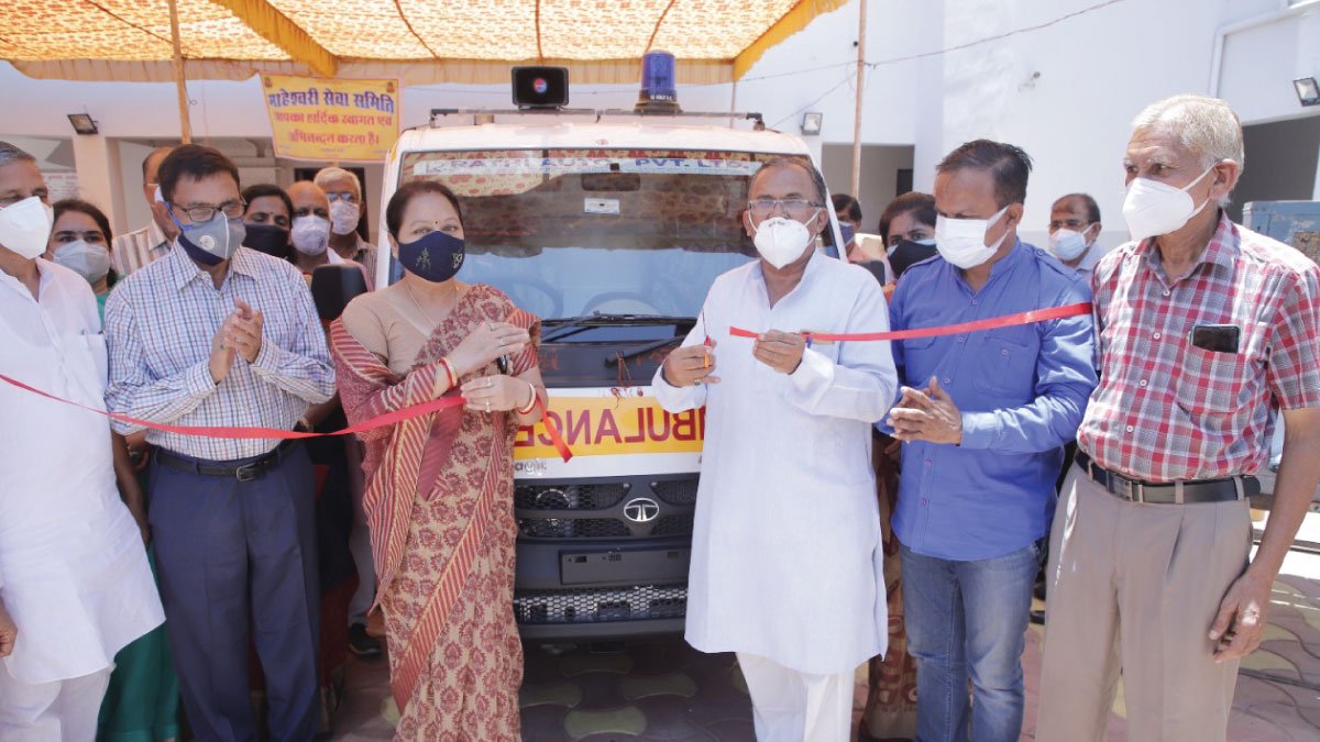 नवाल परिवार