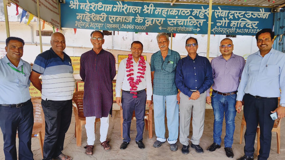 बुलढाना बैंक के सीएमडी डॉ सुकेश झंवर ने किया महेश धाम का अवलोकन