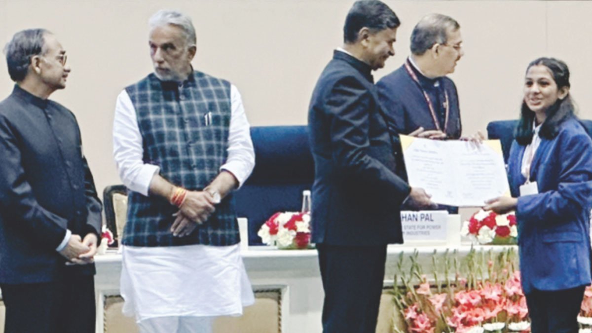 आराध्या सोनी को चित्रकला का राष्ट्रीय पुरस्कार